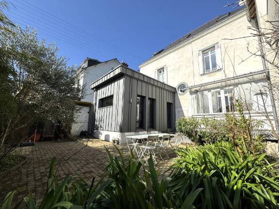 Maison
                                                                - ROND-POINT DE VANNES