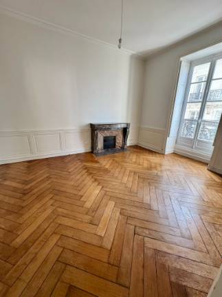Appartement
                                                                - GRASLIN