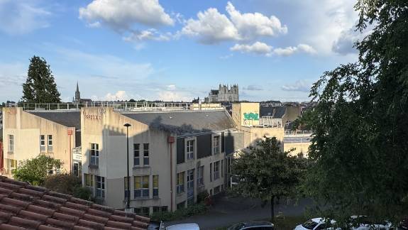 Appartement
                                                        T1
                                                                - TALENSAC