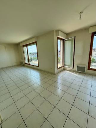 Appartement
                                                                - HYPER CENTRE