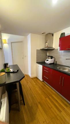 Appartement
                                                        T2
                                                                - HYPER CENTRE