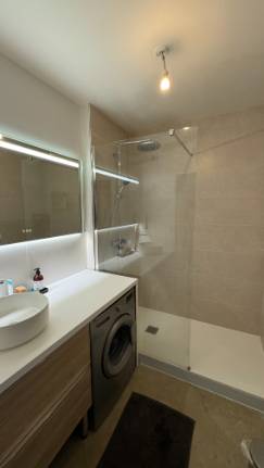 Appartement
                                                        T3
                                                                - CANCLAUX