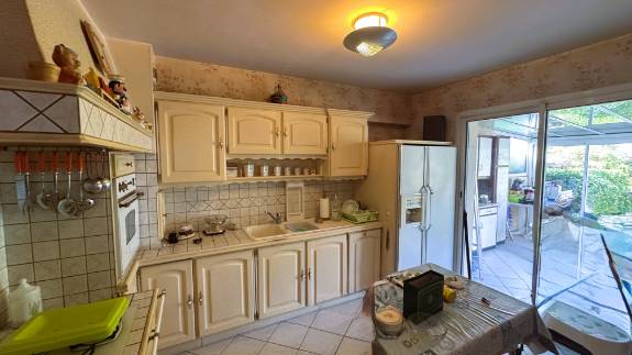 Maison
                                                        T6
                                                                - LONGCHAMP