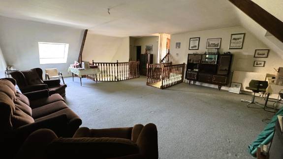 Maison
                                                        T6
                                                                - LONGCHAMP