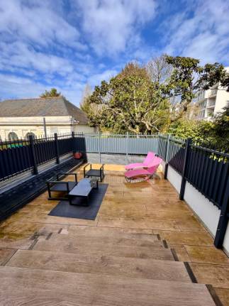 Maison
                                                                - DOBRÉE