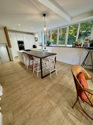 Maison
                                                                - DOBRÉE